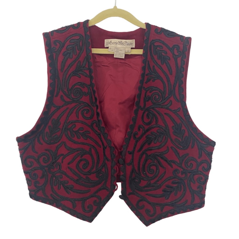 Wool embroidered crop top vest
